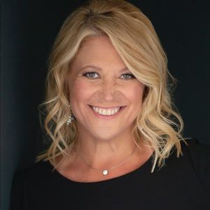 Meet your Posher, Robyn